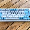 blanco_azul-frontal Keycaps ISO Español - Blanco + Azul Cielo PBT XDA