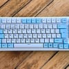 blanco_azul-superior Keycaps ISO Español - Blanco + Azul Cielo PBT XDA