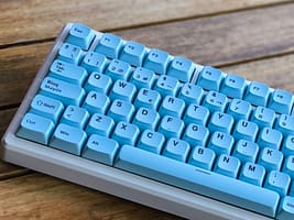 azul-cerca Keycaps ISO Español - Azul cielo PBT XDA
