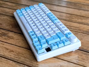blanco_azul-diagonal Keycaps ISO Español - Blanco + Azul Cielo PBT XDA