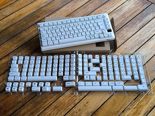 blanco_pack Keycaps ISO Español - Blanco PBT XDA