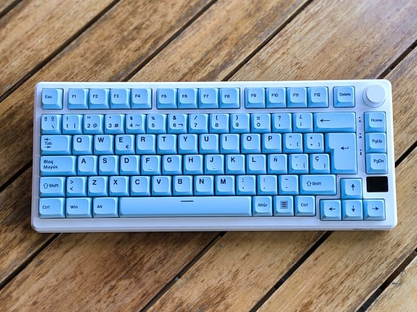 azul-superior Keycaps ISO Español - Azul cielo PBT XDA