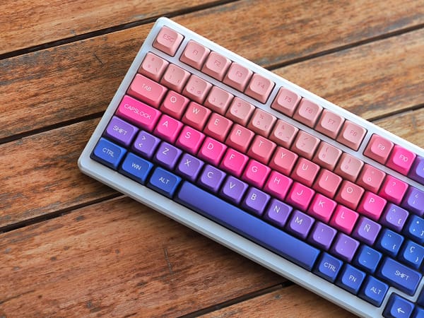 stellar-sunset_cerca Keycaps ISO ES / ANSI - Edición "Stellar Sunset" (XDA - PBT)